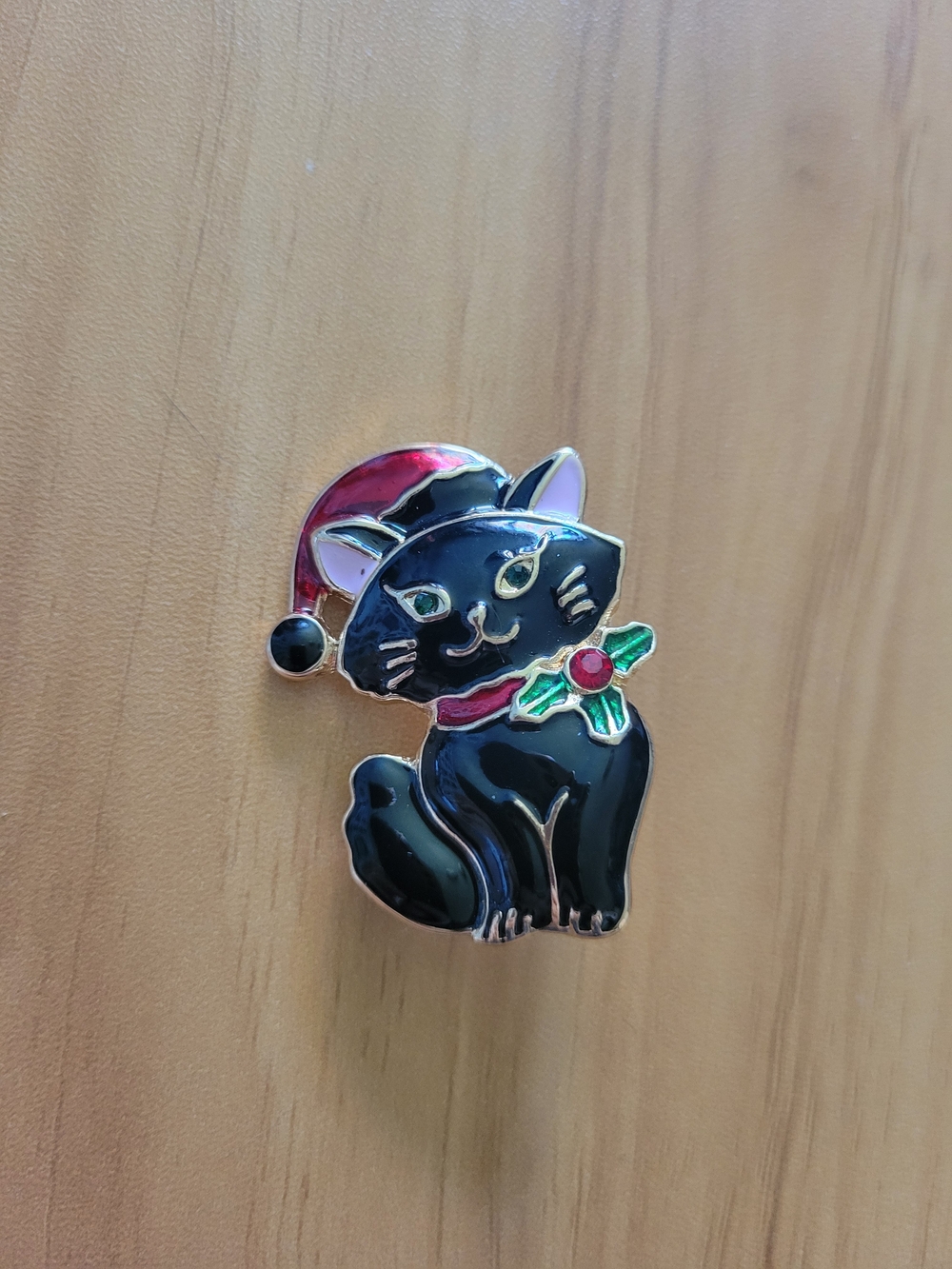 🍁NEW🍁Black Cat Holiday Enamel Pin - Festive Cat Accessory